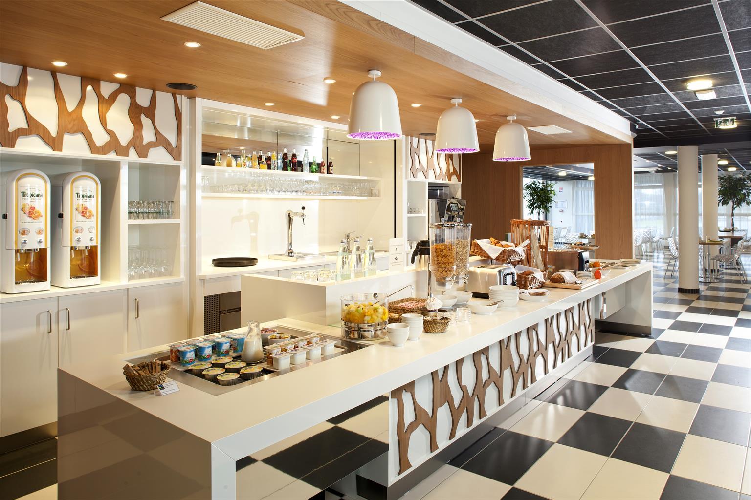 Best Western Plus Hotel Le Rhenan & Restaurant Chez Claude Dorlisheim Exteriör bild